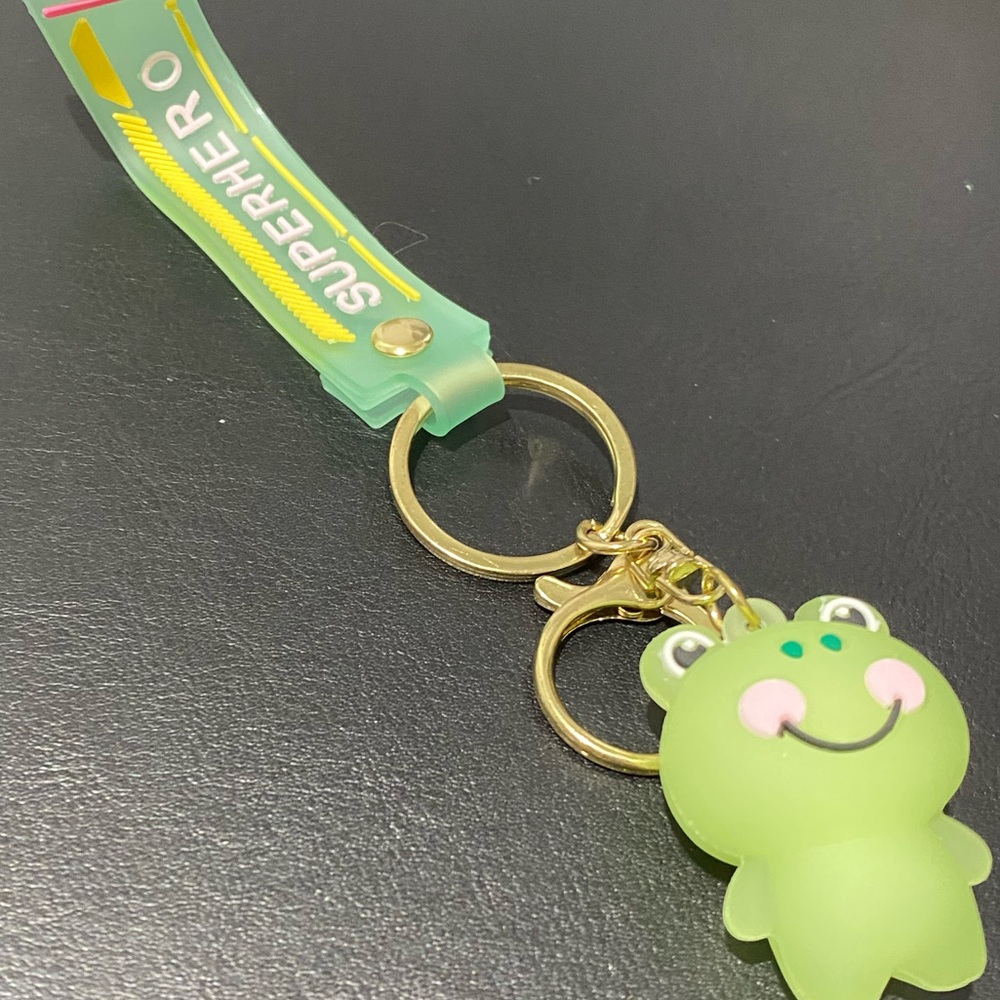 Feel Cute | Green Superhero Frog Key Holder Keychain Bag - Picture 6 of 7